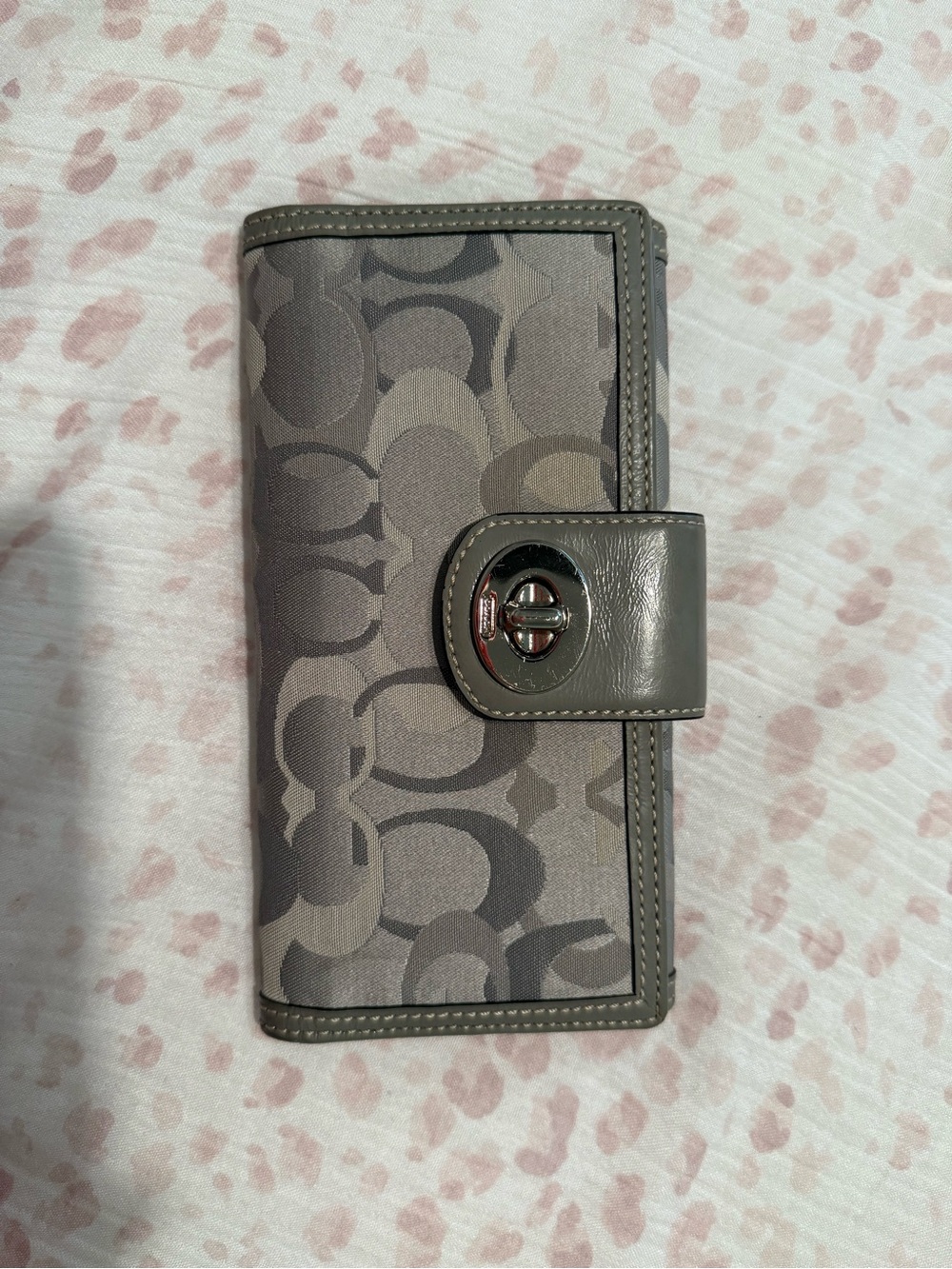Coach Signature Gray Turnlock Wallet